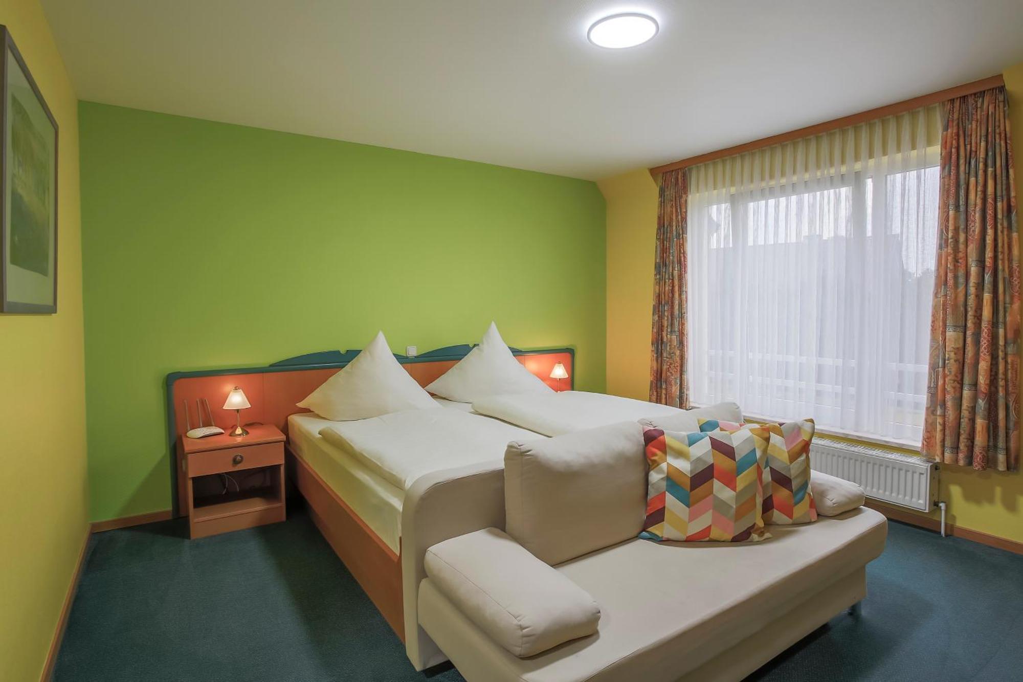 Hotel Ideal Lubeka Zewnętrze zdjęcie
