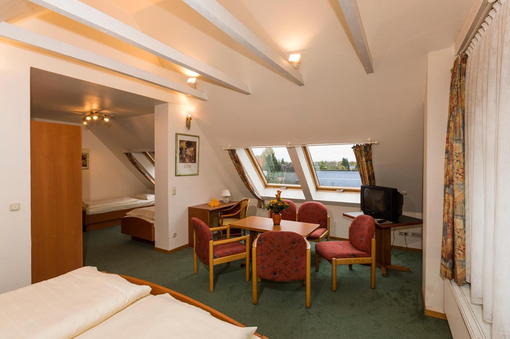 Hotel Ideal Lubeka Zewnętrze zdjęcie