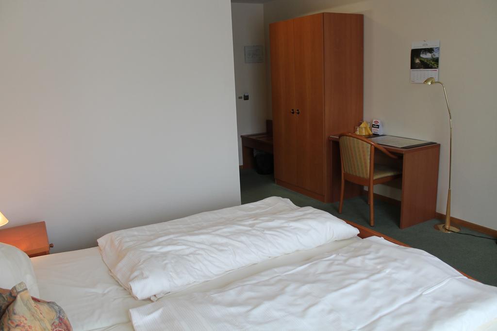 Hotel Ideal Lubeka Pokój zdjęcie
